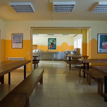 Alberg Escola De Piraguisme De Sort Zewnętrze zdjęcie
