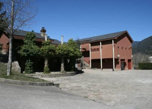 Alberg Escola De Piraguisme De Sort Zewnętrze zdjęcie