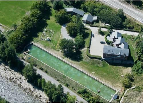 Alberg Escola De Piraguisme De Sort Zewnętrze zdjęcie